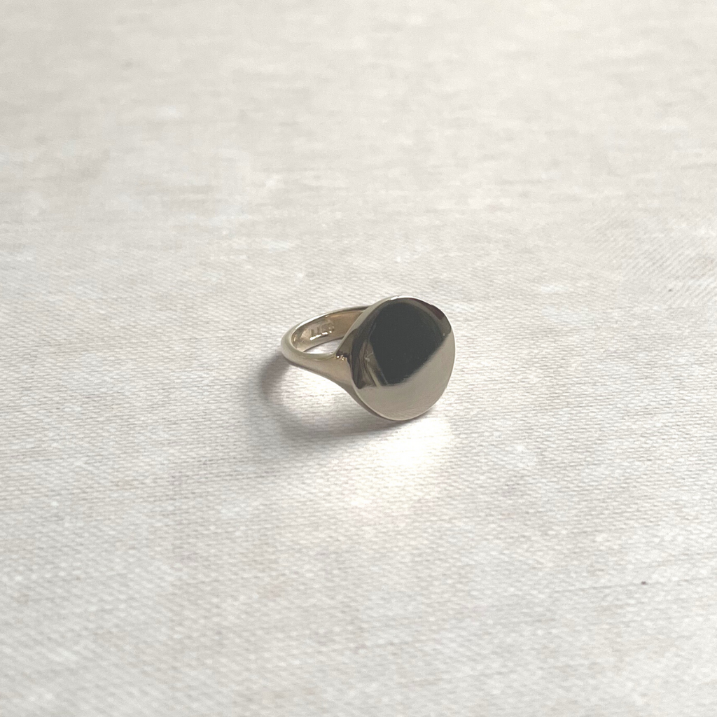 Species by the Thousands Sol signet ring in brass.